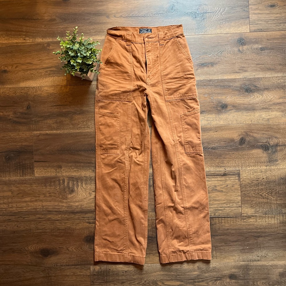 Women’s Abercrombie & Fitch Rust Orange Cargo Pants - size 24 | 00